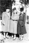 Annie_Aggie_Gertie_1946.jpg (69438 bytes)