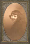 Cecilia_Bowles.jpg (104702 bytes)
